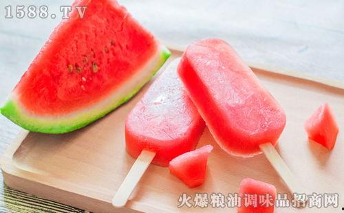 吃瓜发烧腹泻,腹泻发烧如何应对？